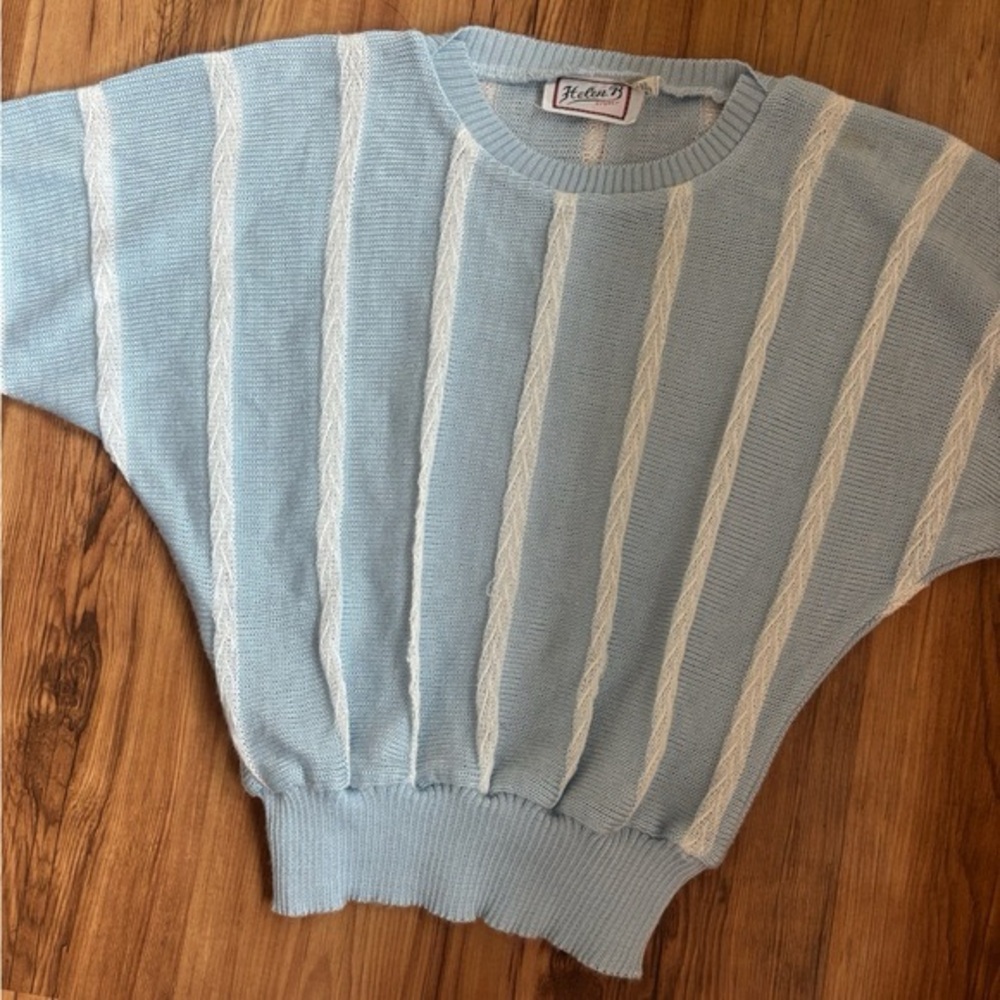 Vintage Blue and White knit top - Picture 6 of 8